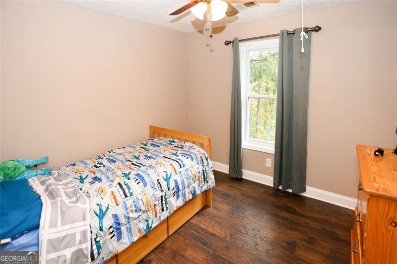 3711 RAMBLING WOODS Drive Loganville - 35