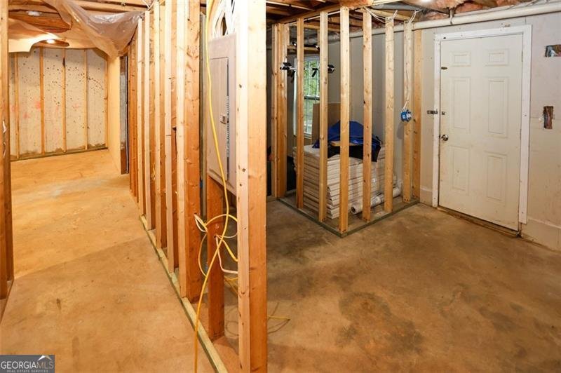 3711 RAMBLING WOODS Drive Loganville - 39