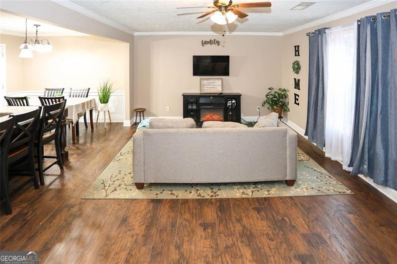 3711 RAMBLING WOODS Drive Loganville - 5