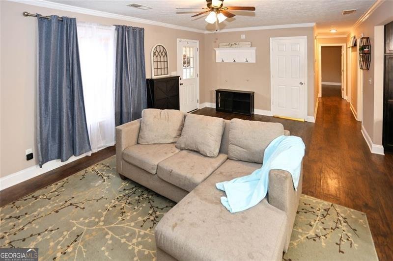 3711 RAMBLING WOODS Drive Loganville - 7