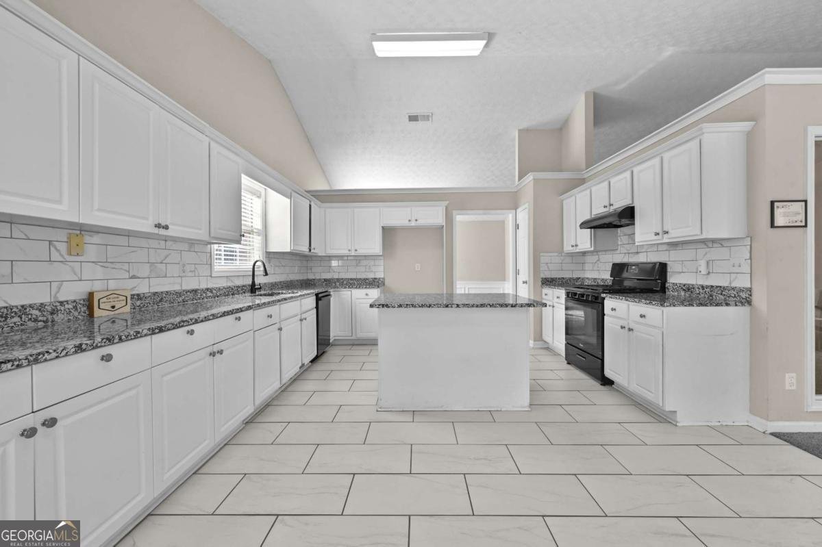 5253 Haverford Run Drive Lilburn - 3