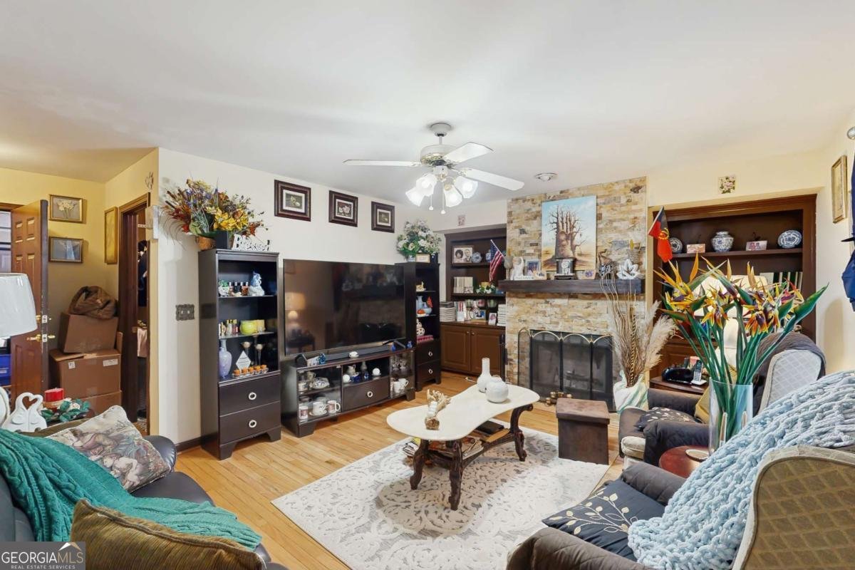 530 Oxford Crest Court Lawrenceville - 29