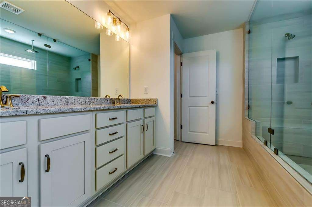 537 Principal Meridian Drive Dallas - 14