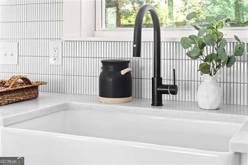 2053 JUANITA Street Decatur - 12