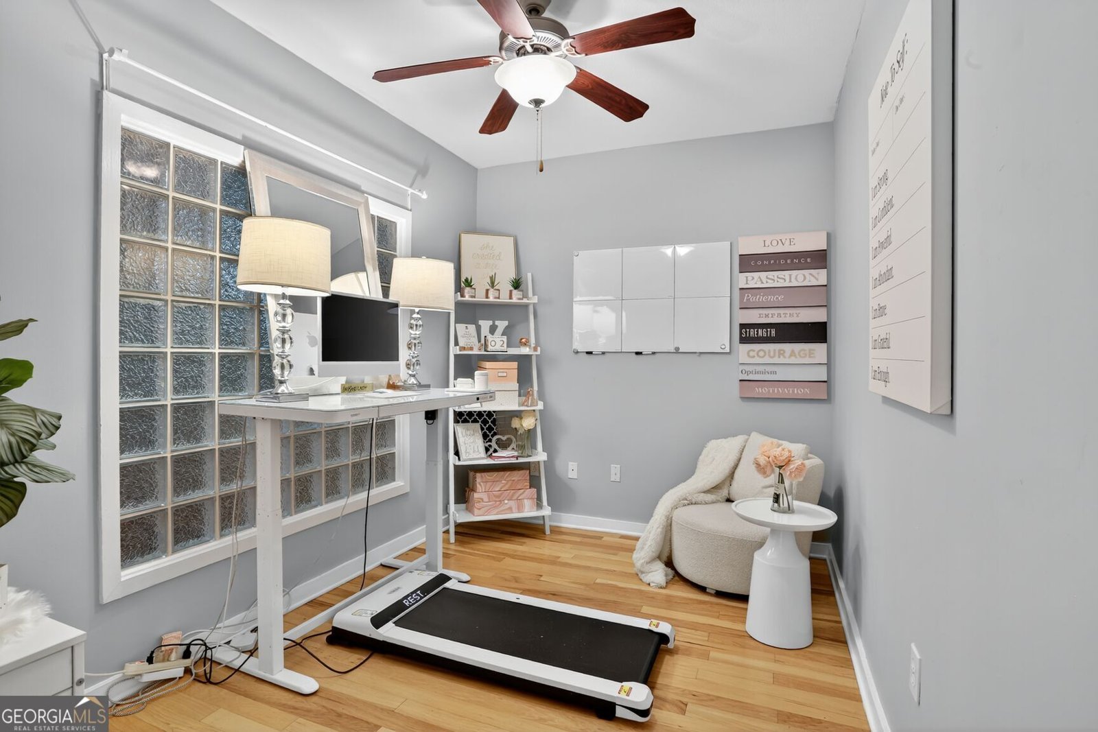 390 17th Street NW. Atlanta - 19