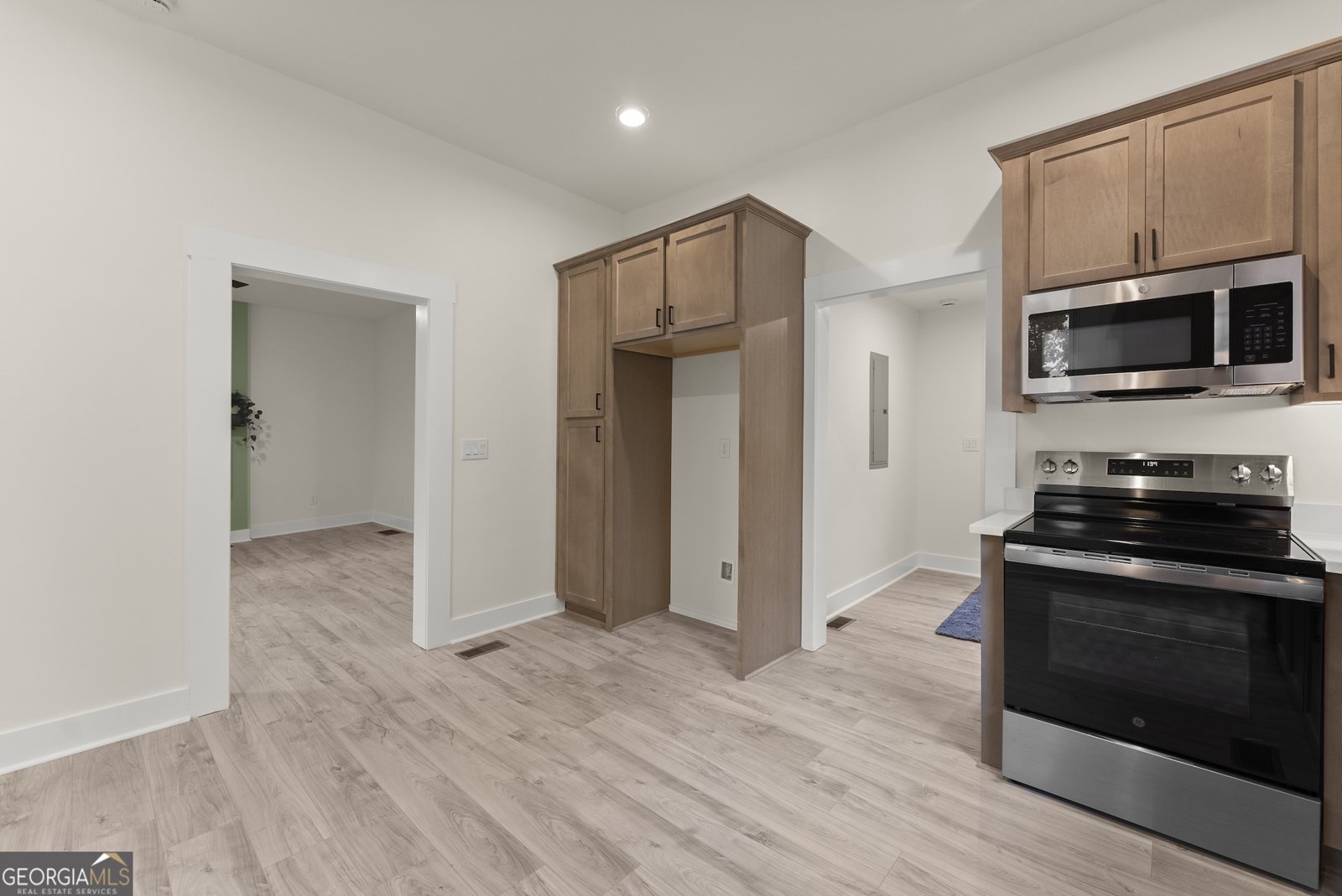 102 Barber Street Commerce - 10