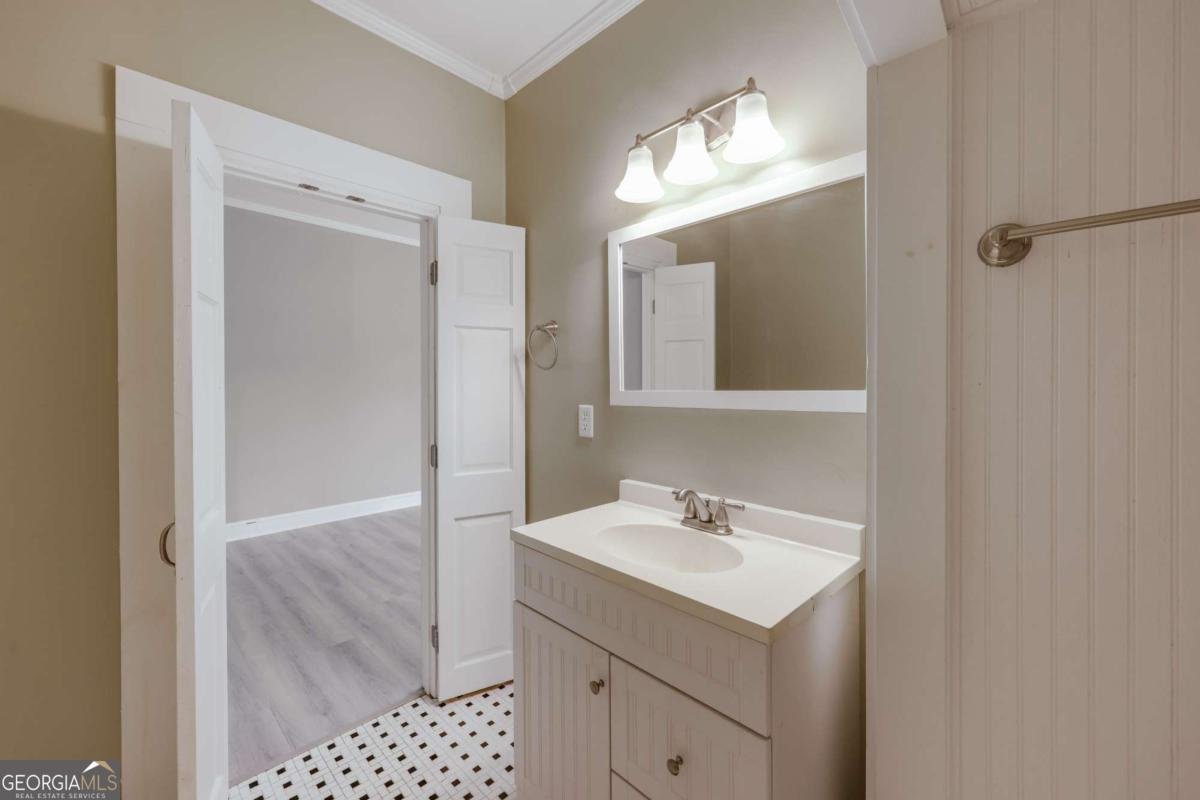 697 Barber Street Athens - 32