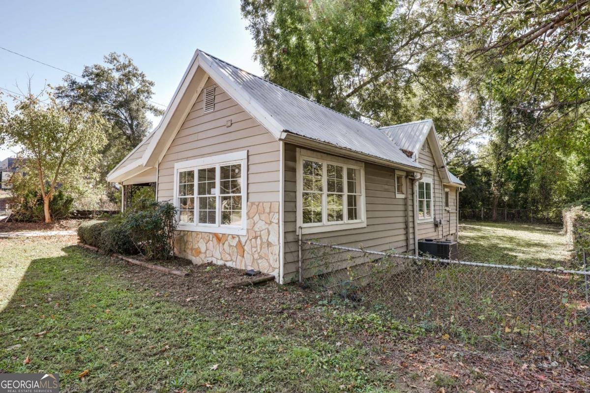 697 Barber Street Athens - 40