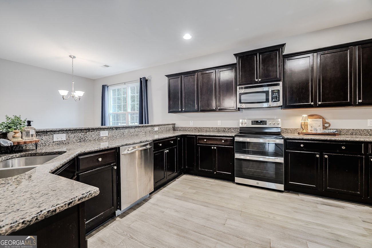 807 Hyacinth Circle Guyton - 11