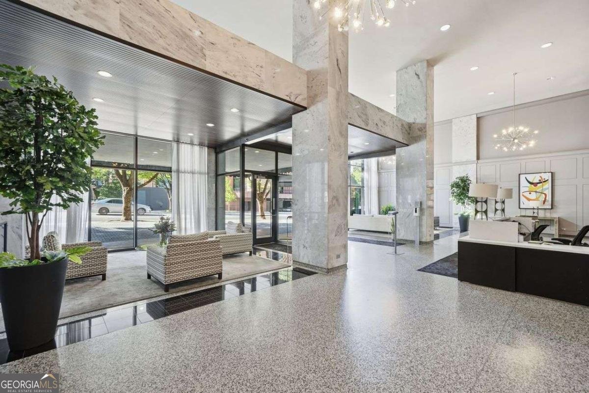 620 PEACHTREE Street Atlanta - 18