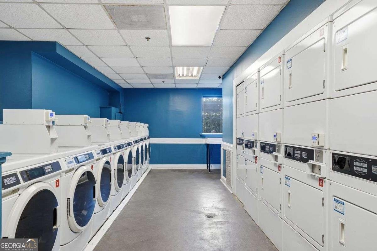 620 PEACHTREE Street Atlanta - 7