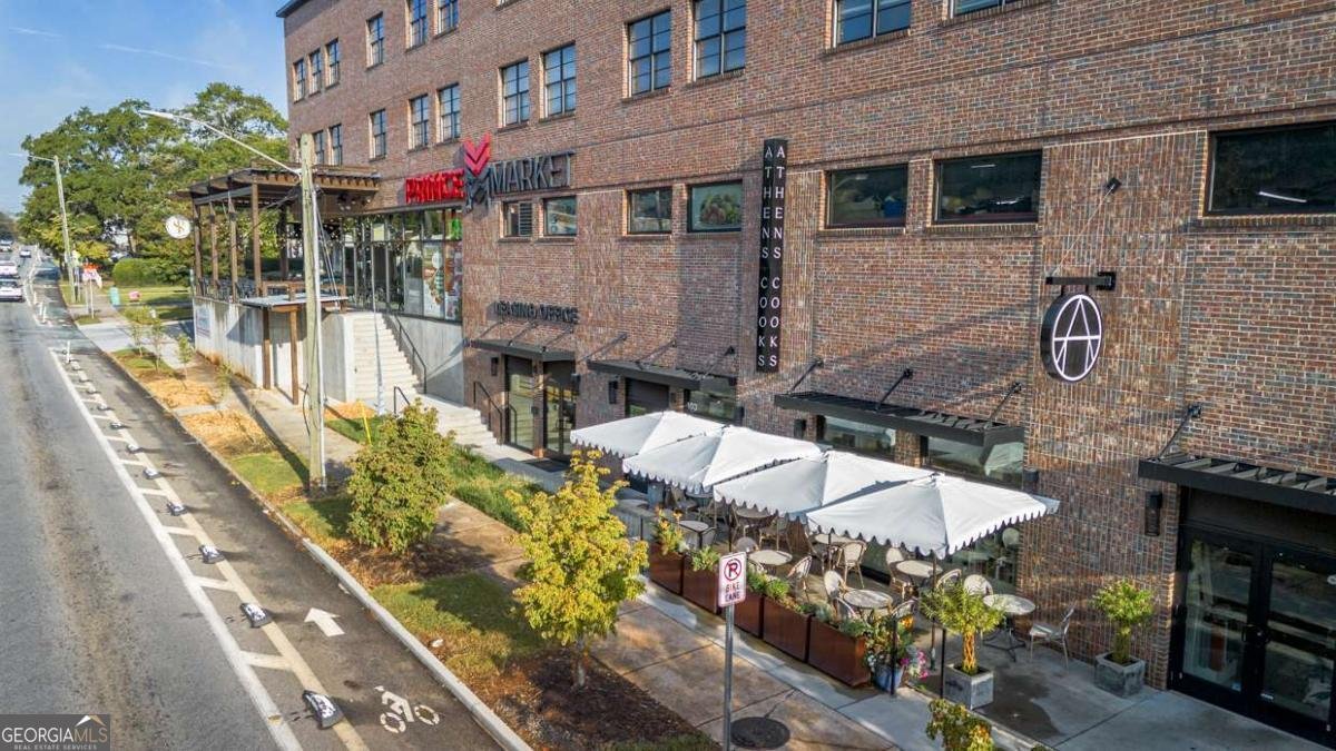 100 Prince Avenue Athens - 24