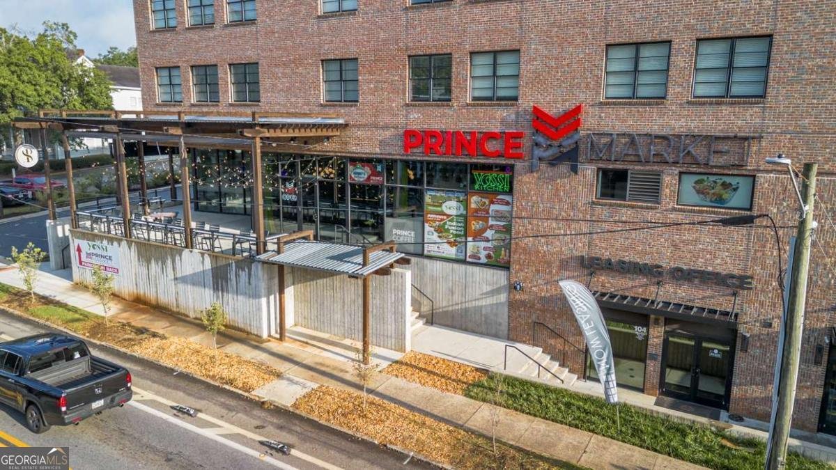 100 Prince Avenue Athens - 25