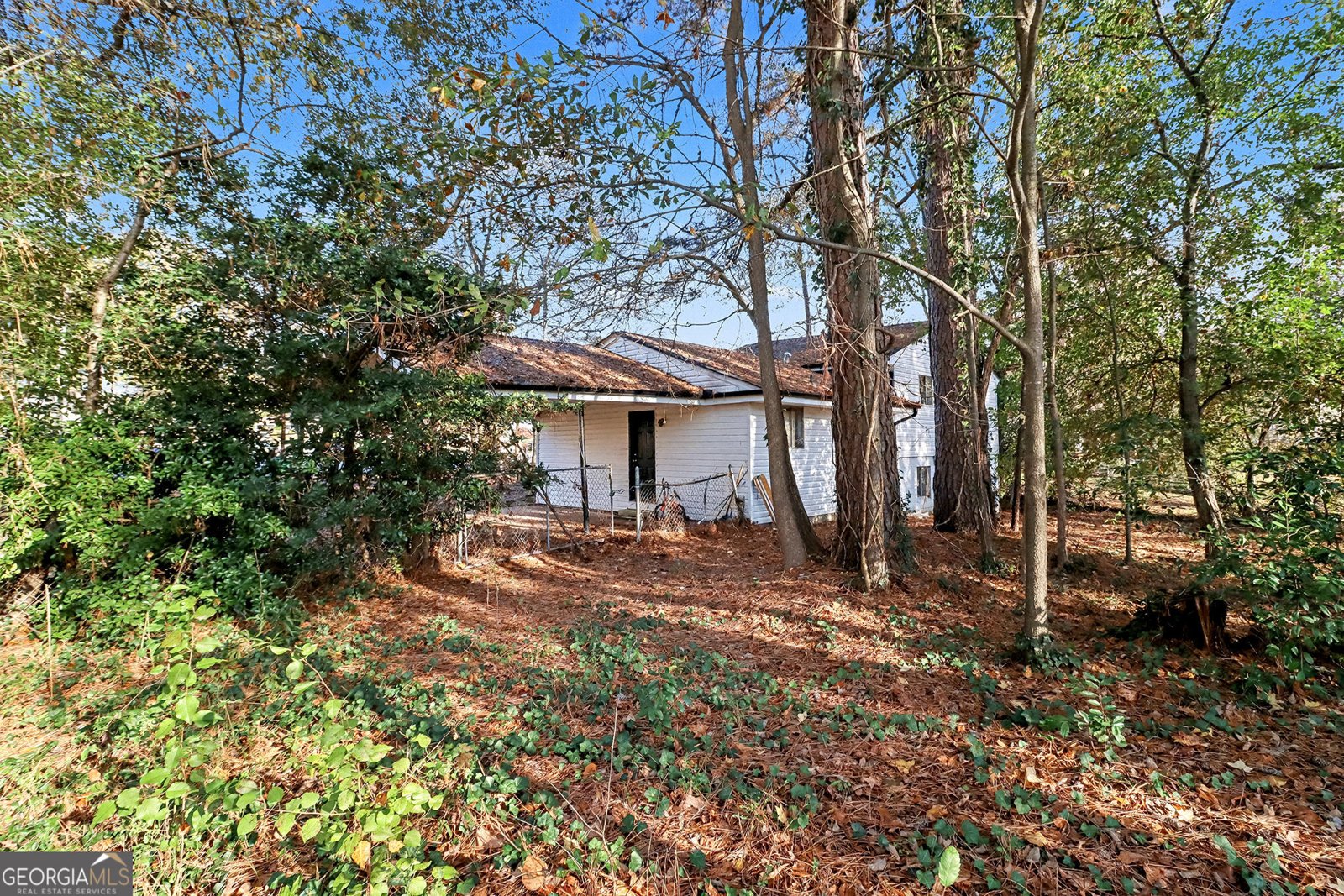2731 Lynn Court Ellenwood - 27