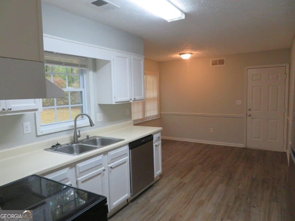 40 Lake Court Stockbridge - 9