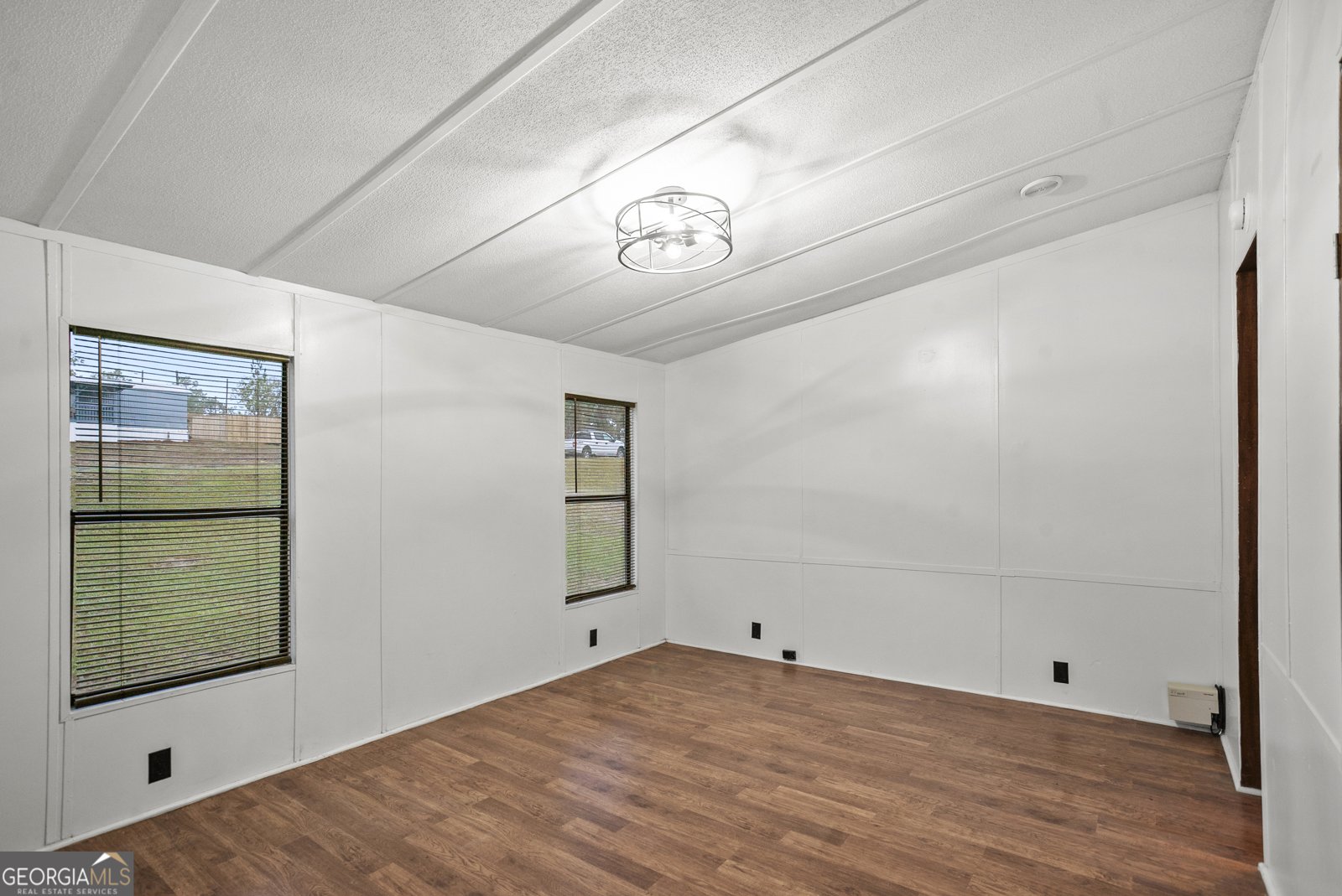 3035 Cowboy Way Portal - 11