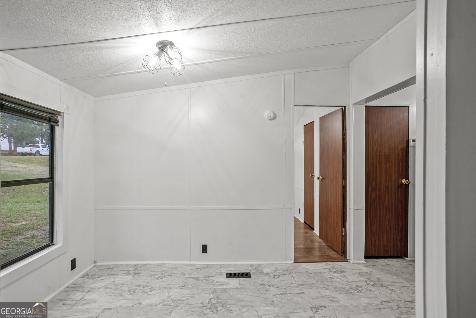 3035 Cowboy Way Portal - 6