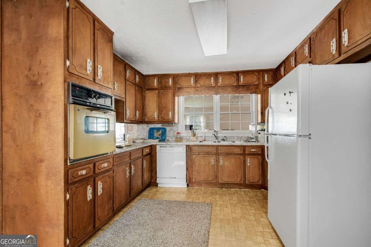 1955 Flat Shoals Road Conyers - 17