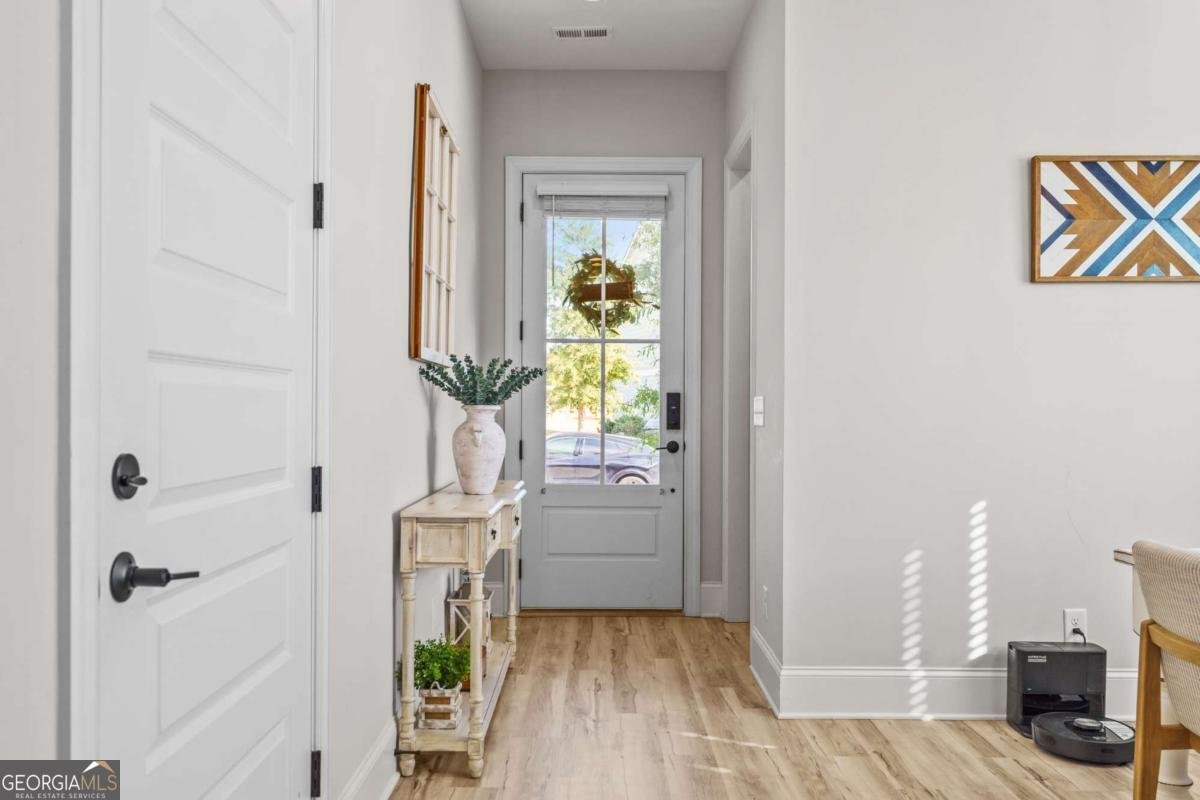 879 Samples Lane Atlanta - 4