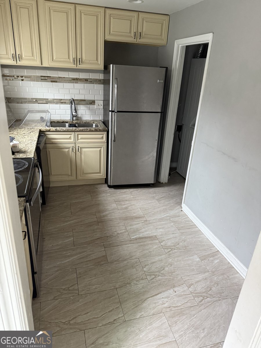 330 Winding River Drive Sandy Springs - 9