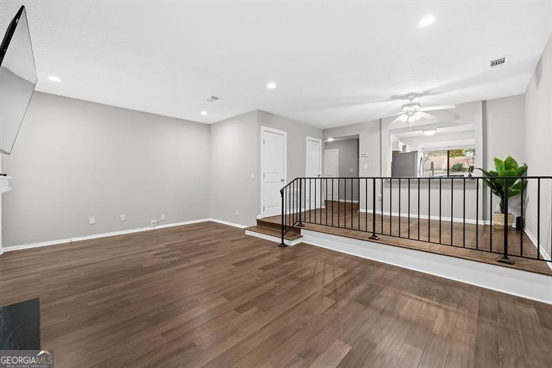 1114 COUNTRY Court Lawrenceville - 17