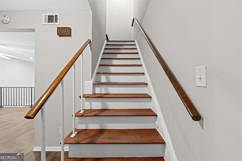 1114 COUNTRY Court Lawrenceville - 22