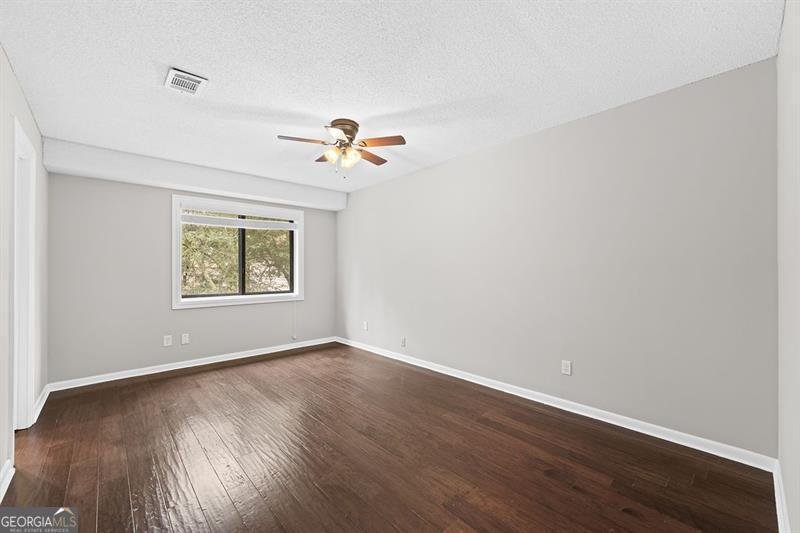 1114 COUNTRY Court Lawrenceville - 26