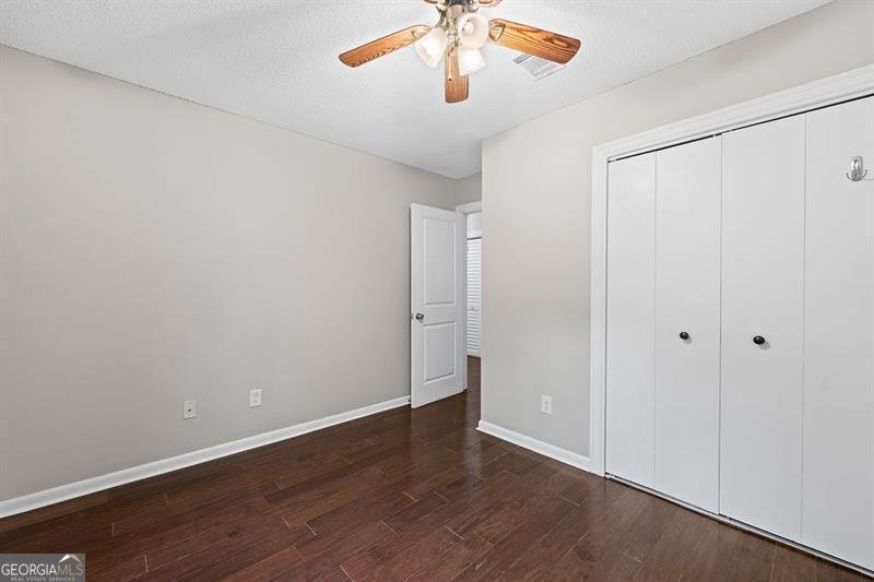 1114 COUNTRY Court Lawrenceville - 33