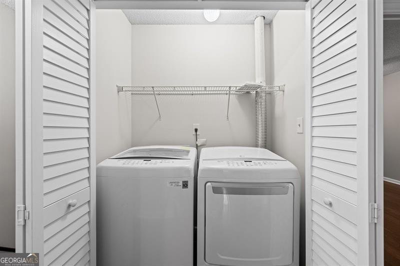 1114 COUNTRY Court Lawrenceville - 37