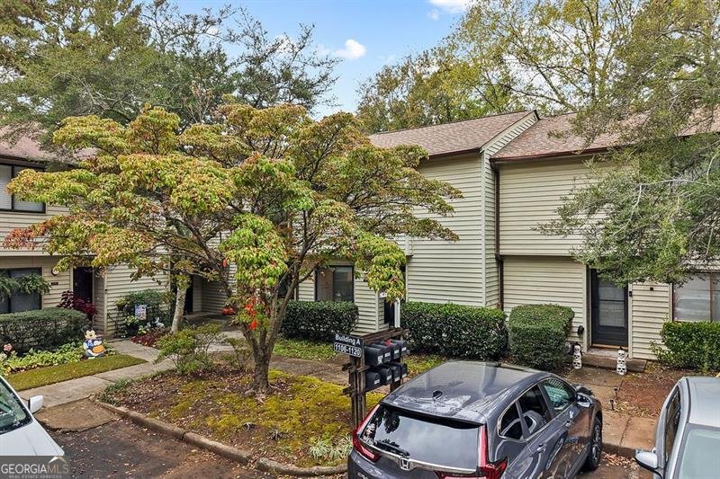 1114 COUNTRY Court Lawrenceville - 42