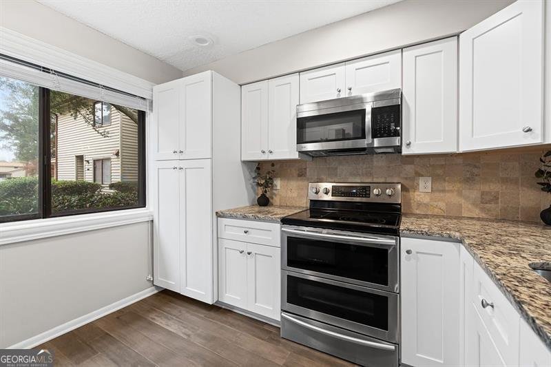 1114 COUNTRY Court Lawrenceville - 8