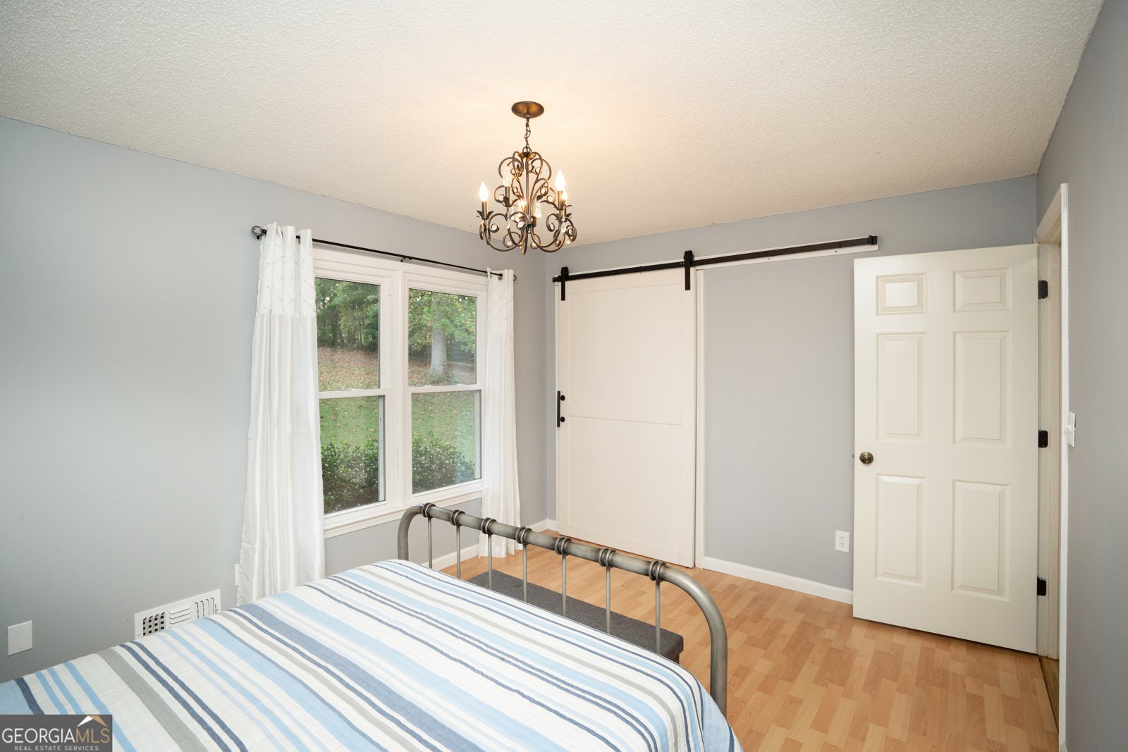 295 Hillview Road Hampton - 17