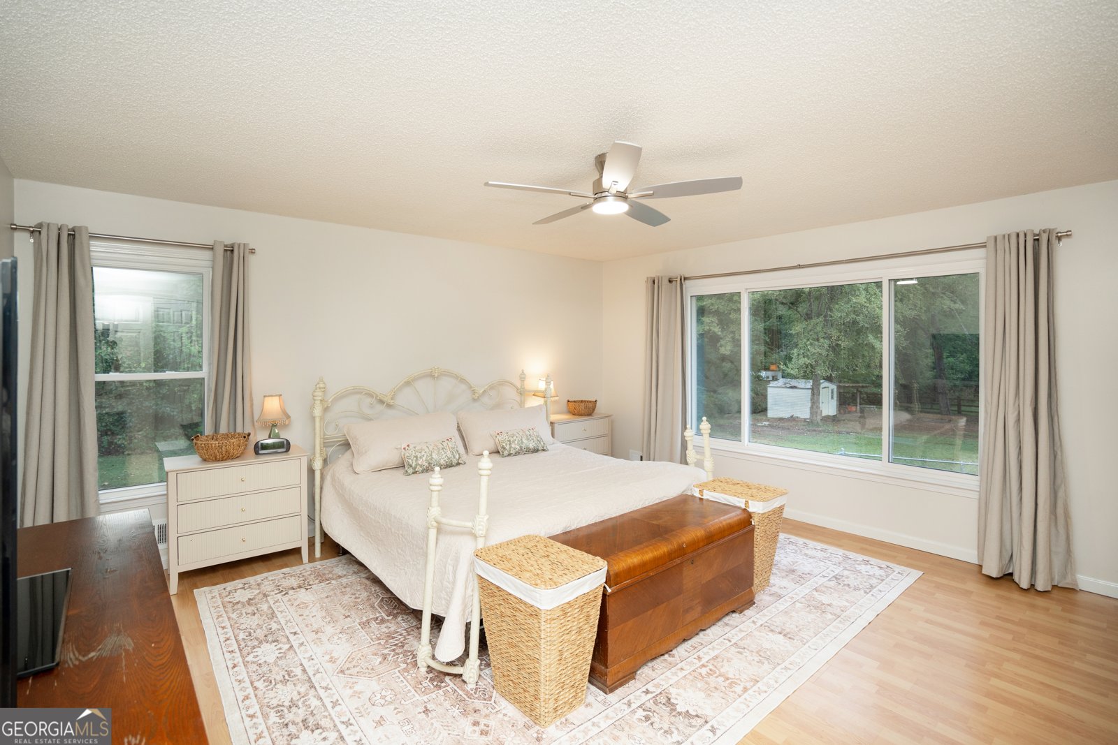 295 Hillview Road Hampton - 20