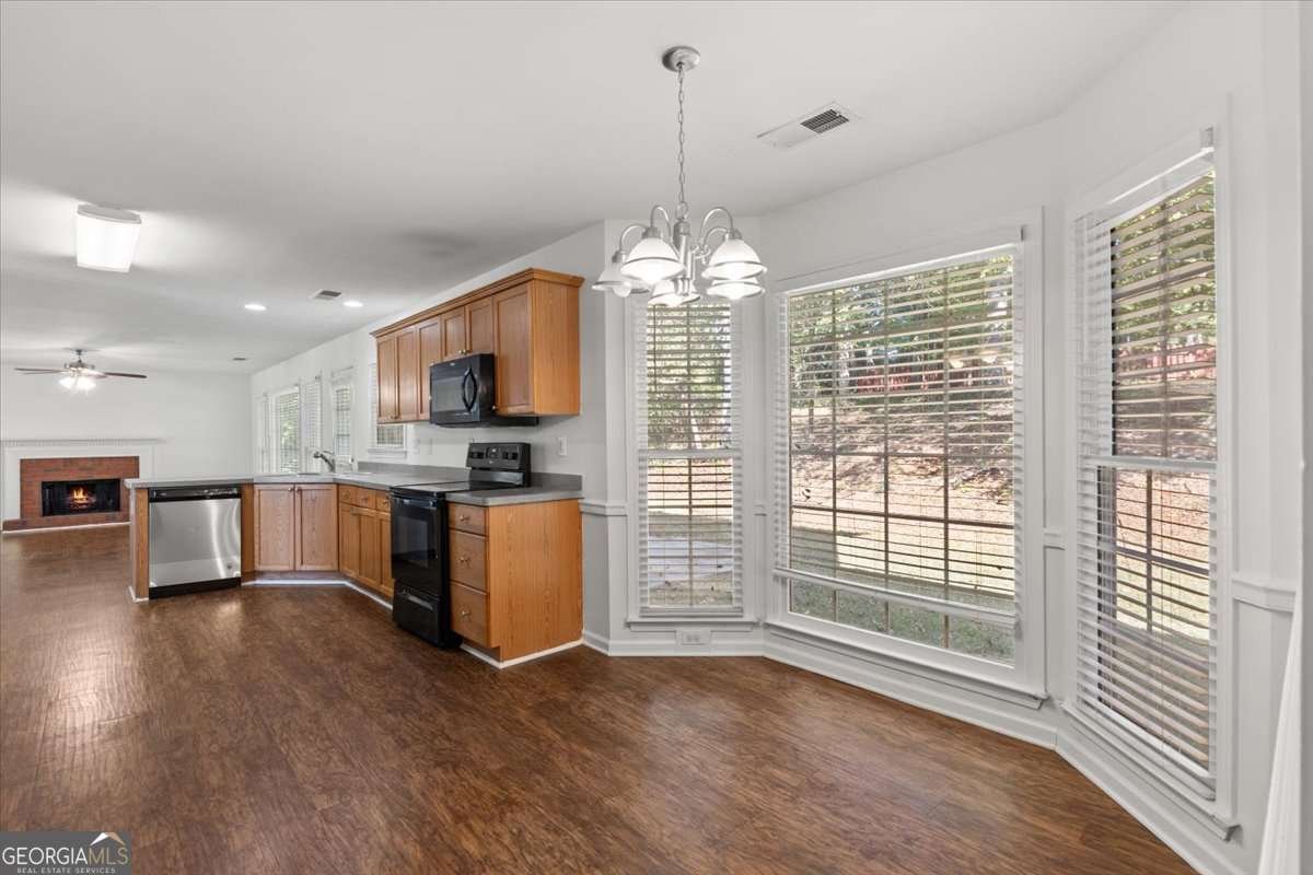 204 Hunters Trace Dallas - 16