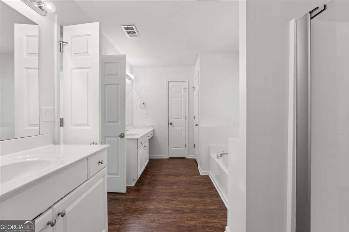 204 Hunters Trace Dallas - 23