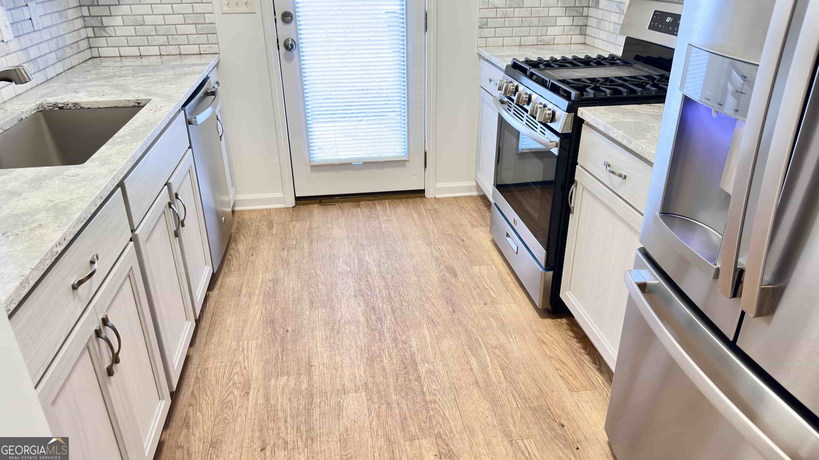 6243 Shoreview Circle Flowery Branch - 13