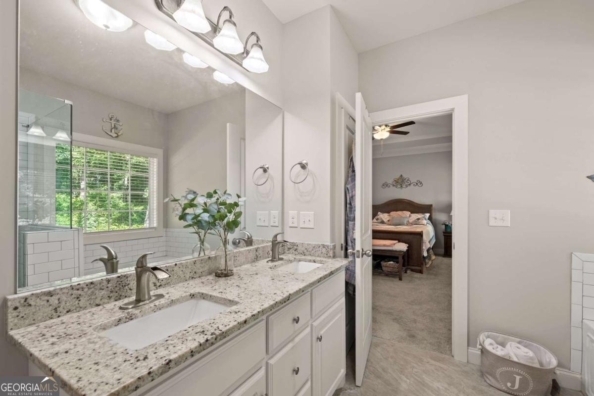 6253 Main Street Lula - 25