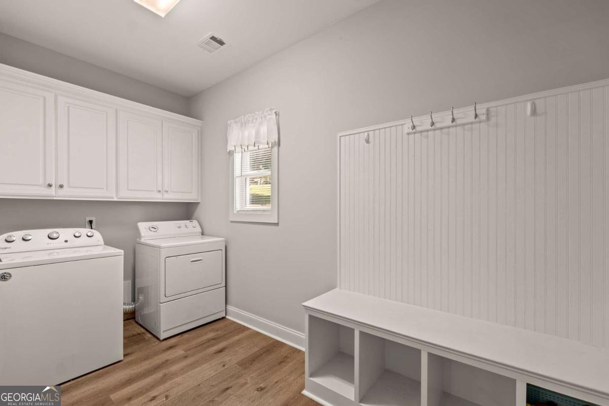 6253 Main Street Lula - 31