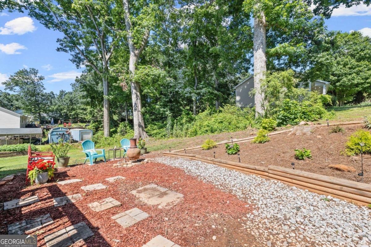 6253 Main Street Lula - 33