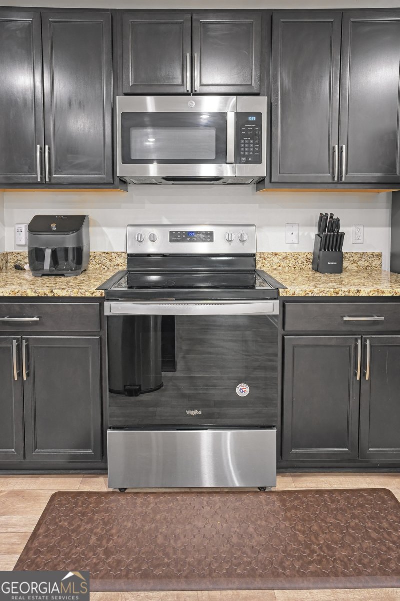 12001 Guelph Circle Hampton - 13