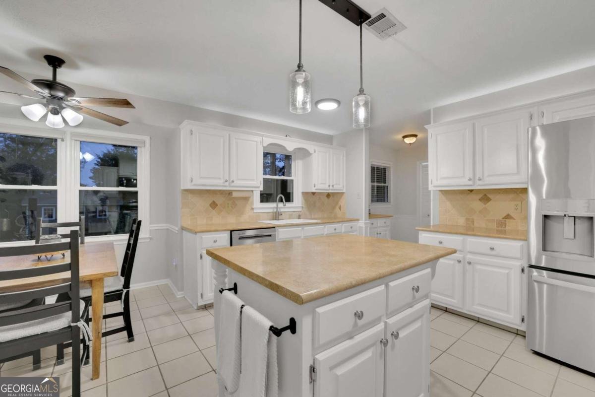 1919 Waterton Court Grayson - 17