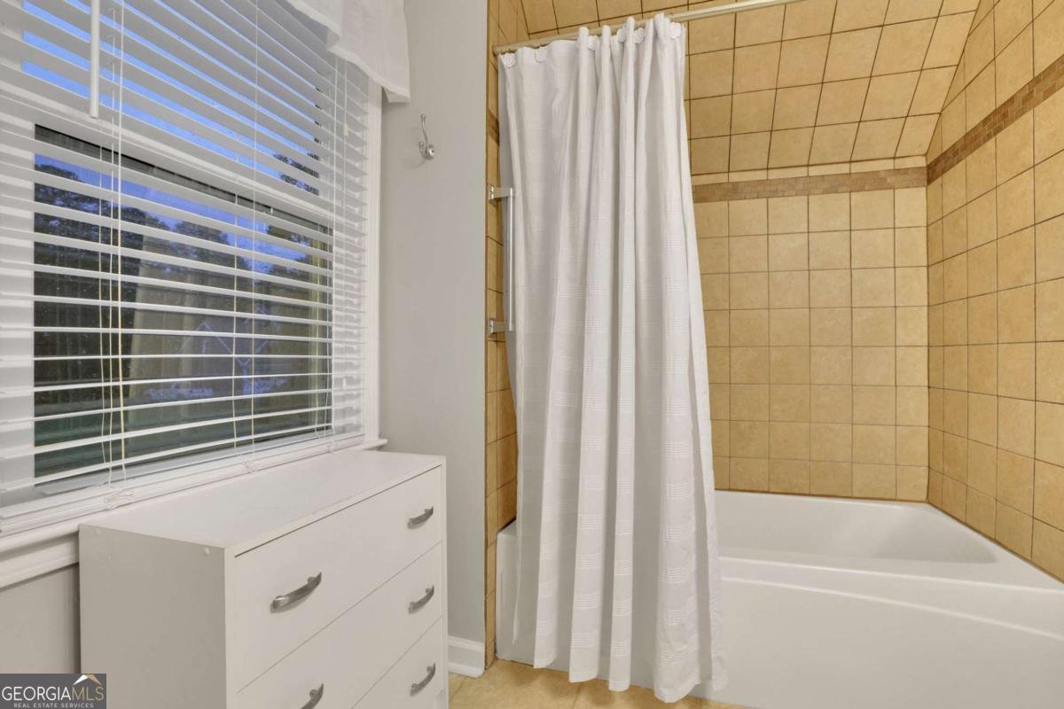 1919 Waterton Court Grayson - 23