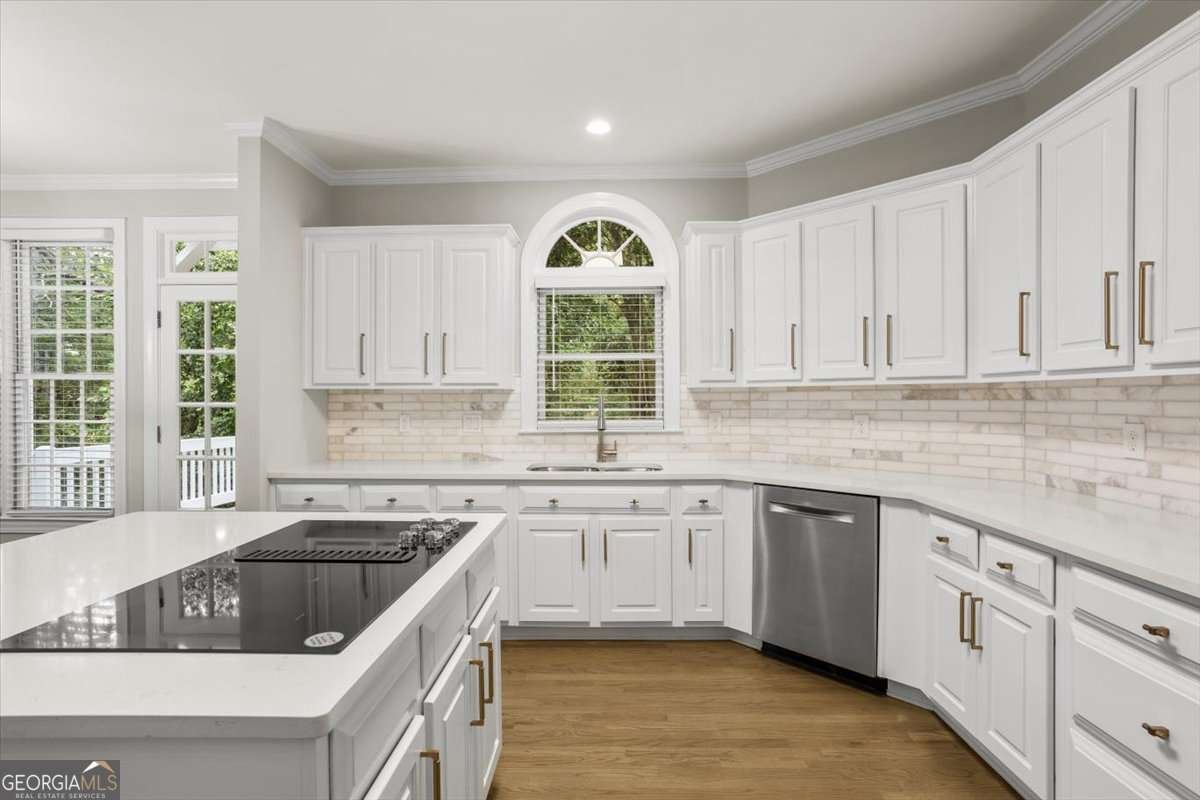 3425 Kingsland Circle Berkeley Lake - 13