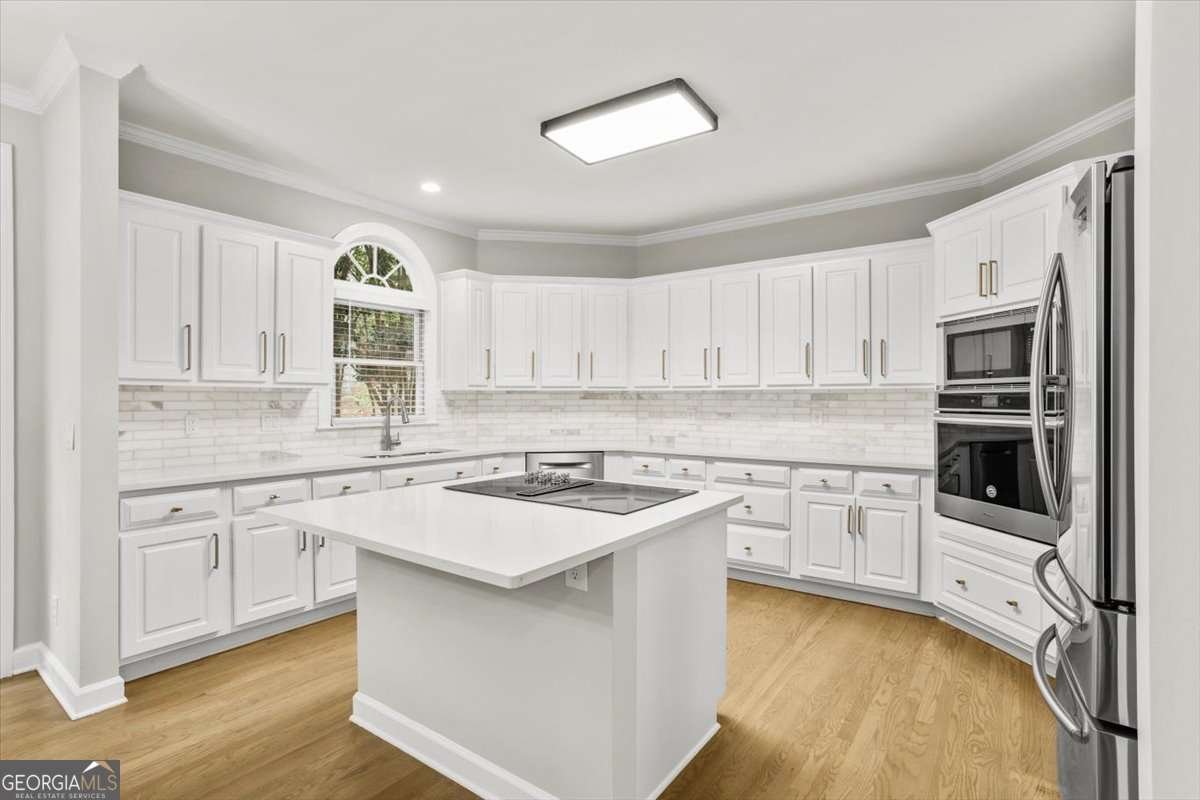 3425 Kingsland Circle Berkeley Lake - 14