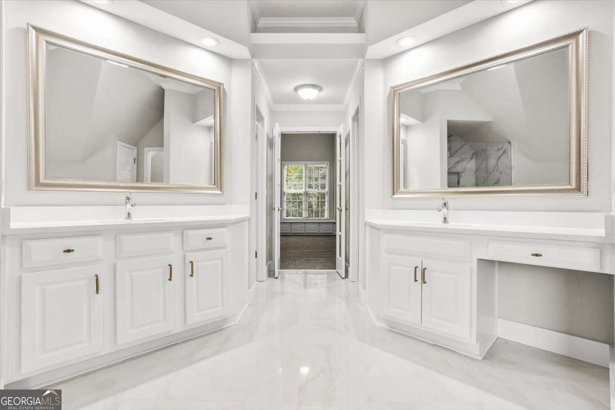 3425 Kingsland Circle Berkeley Lake - 25