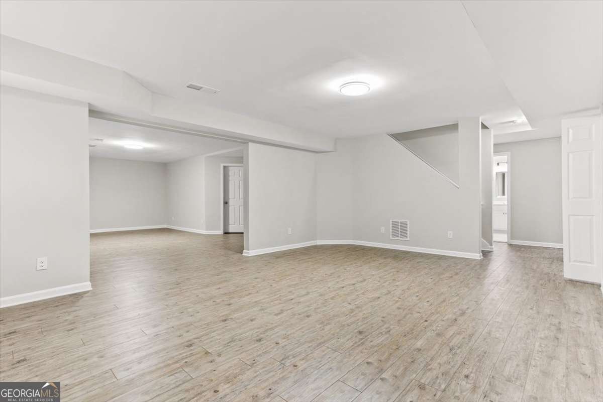 3425 Kingsland Circle Berkeley Lake - 41