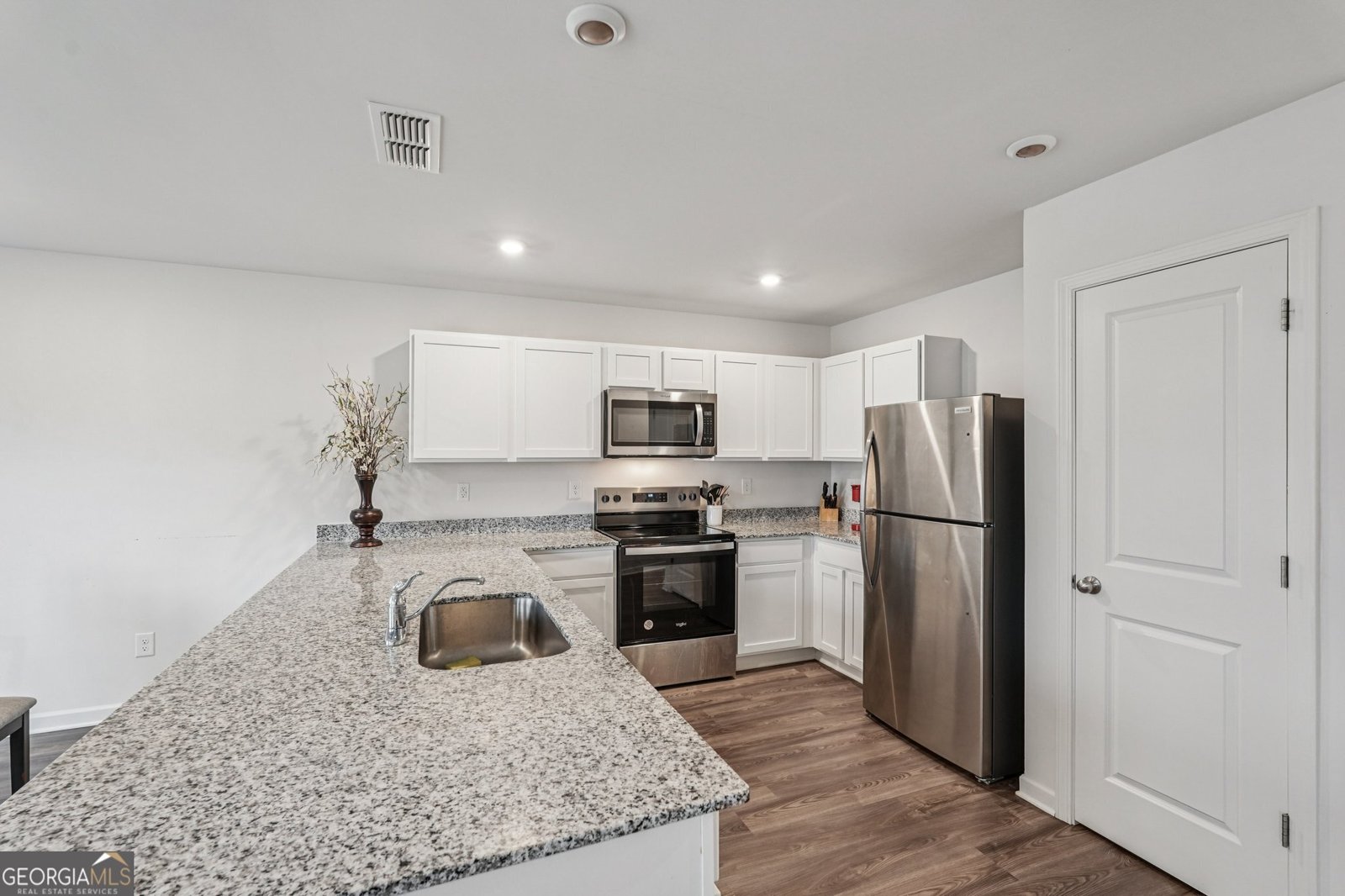 529 Pemberton Street Kingston - 9