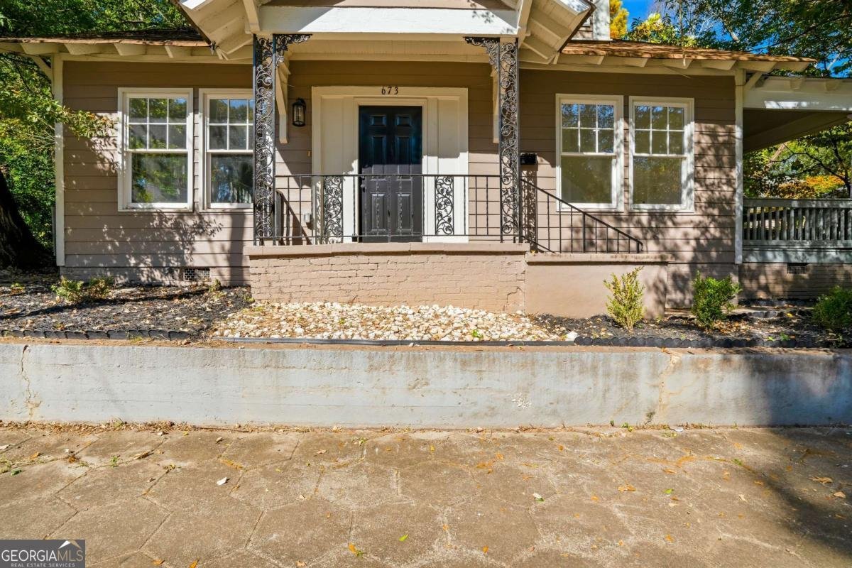 673 Pearce Street Atlanta - 2