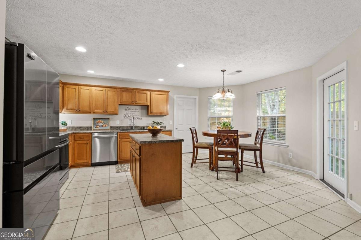 108 Drury Lane Canton - 4