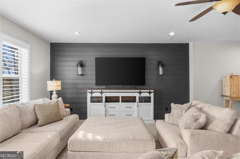 68 Lakeland Drive Dawsonville - 27